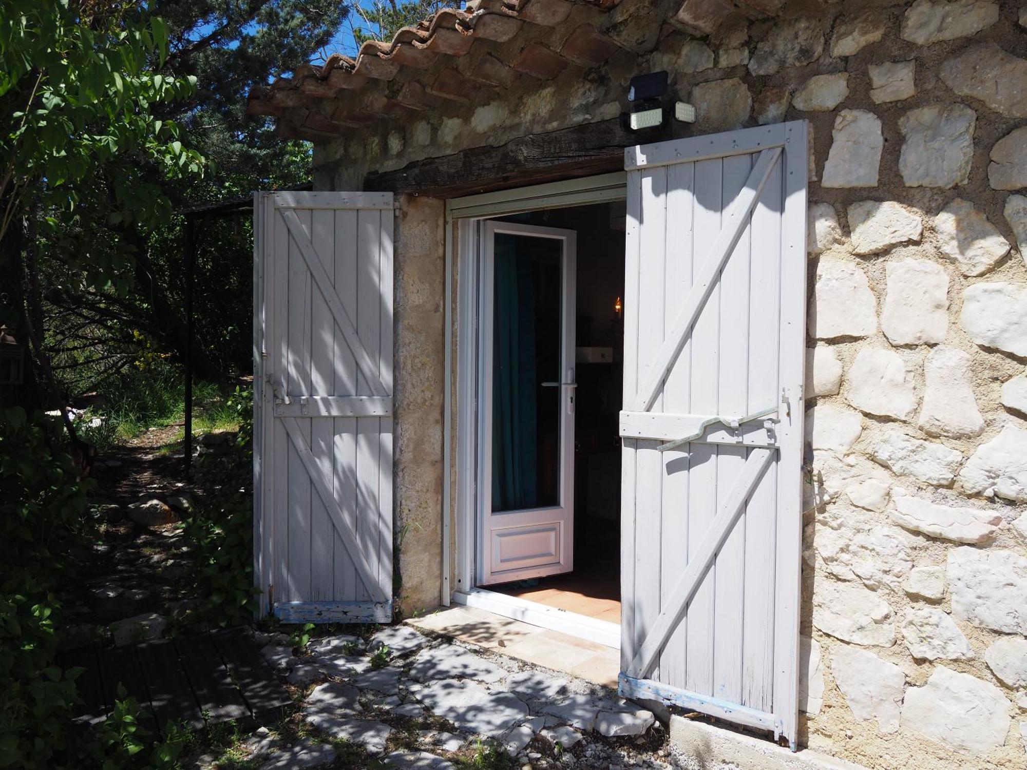 Ferienwohnung Chambre Familiale Avec Terrasse Aux Portes Du Verdon Trigance Exterior foto